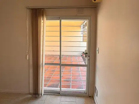 Depto Tipo Casa en Venta en Ituzaingo, USD 110.000