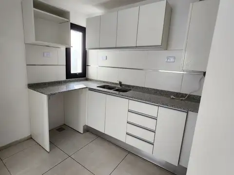 Departamento en Alquiler en General Paz, $ 600.000