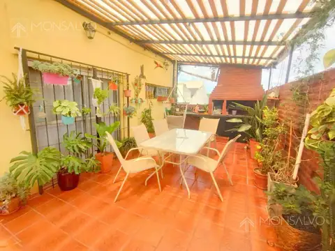 Depto Tipo Casa en Venta de 4 ambientes