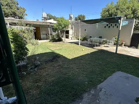 Venta Casa 5 ambientes Virrey del Pino, Jardin, Parrilla, Garage