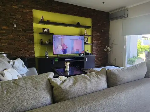 Casa en Venta en Chivilcoy, USD 329.000