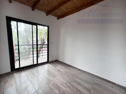 Iberá 4800, Piso 1°