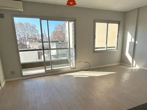 Departamento en Alquiler con 1 cochera