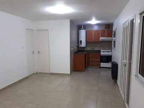 Departamento 2 ambientes en alquiler Parque Luro