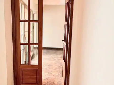 Casa 7 ambientes con 4 baños