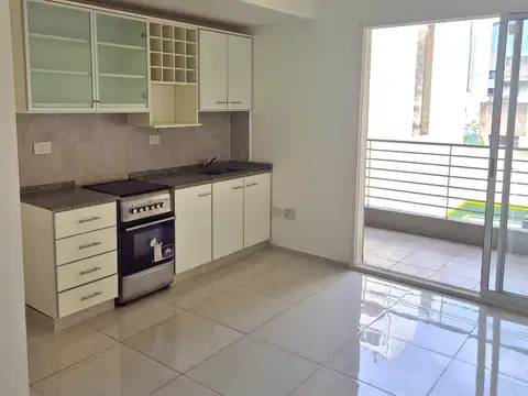 ZONA FACULTADES. Monoambiente divisible de 40 m² con Lavadero y amplio Balcón!