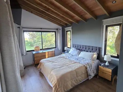 Casa en Alquiler Temporal con 2 cocheras
