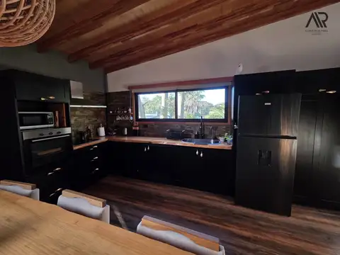 Casa 3 ambientes con 3 baños