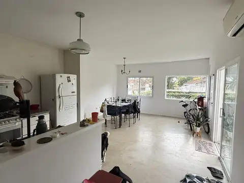 Depto Tipo Casa en Venta con 1 cocheras