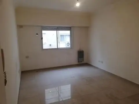 DEPARTAMENTO MONOAMBIENTE EN RAMOS MEJIA