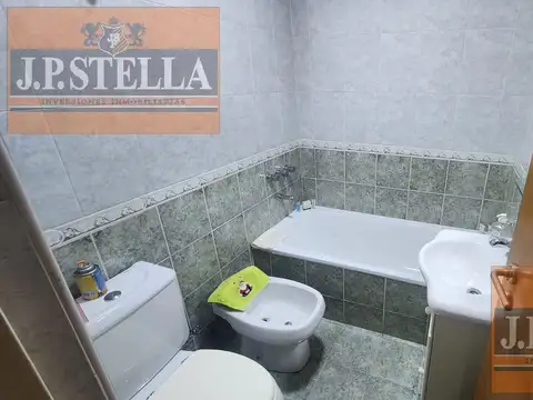 Dpto tipo Duplex 6 Amb c/ 2 cocheras - 160 m² - Ramos Mejia