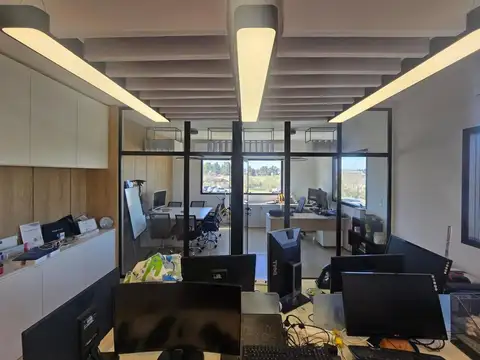 Oficina Premium en Alquiler – Riviera Park Nordelta