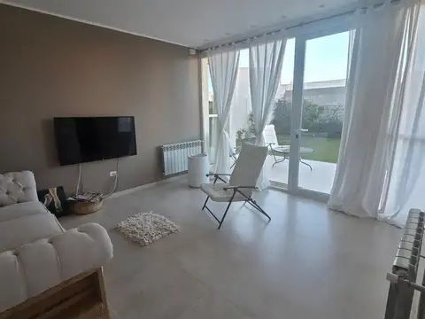 Calle Puerto Belgrano 1100