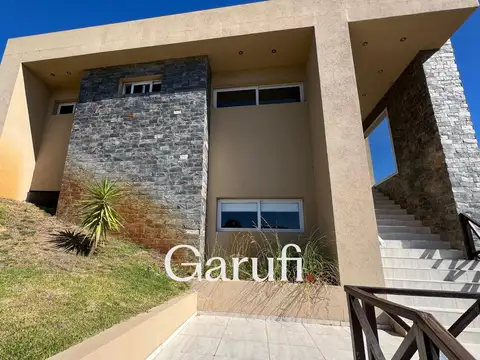 Casa en Alquiler Temporal de 4 dormitorios
