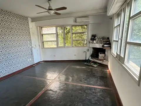 VENTA CASA 5 AMBIENTES CON PILETA BELGRANO