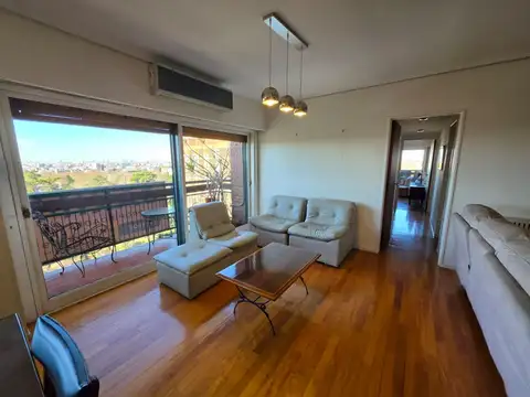 Pareja 4100, Piso 11