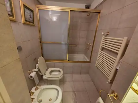 Departamento 4 ambientes con 3 baños