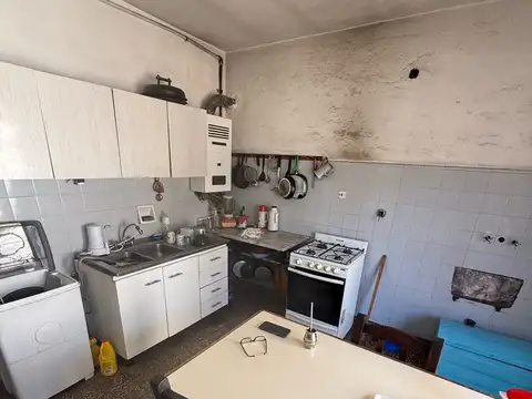Casa 4 ambientes con 2 baños