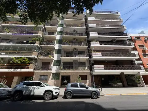 2 amb Fte con Balcón en inmejorable ubicación!