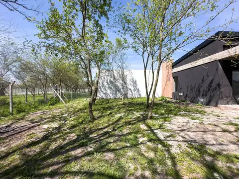 Casa 2 ambientes con 1 baño