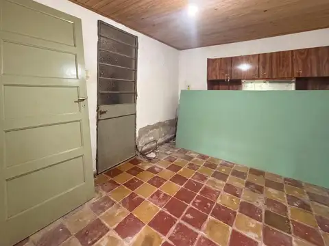 VENTA/PERMUTA: Casa de 2 Dormitorios con Patio y Cochera. Cañada de Gómez, Argentina.