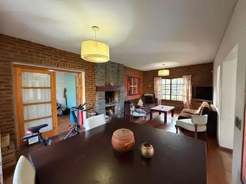 Venta Casa 5 amb barrio Las Nazarenas Pilar km51.5