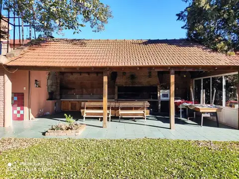 VENTA  EL  REMANSO EXALTACION DE LA CRUZ  CASA 3 AMB CON PISCINA