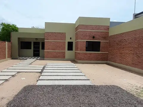 Hermosa casa a estrenar en Venta