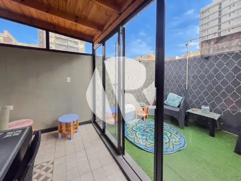 Depto Tipo Casa 4 ambientes con 2 baños