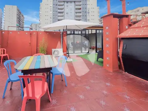 Depto Tipo Casa en Venta 50 años