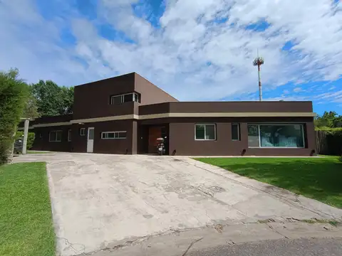Casa en Venta de 4 dormitorios