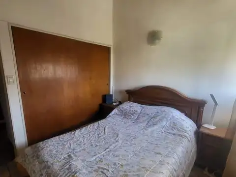 Depto Tipo Casa 4 ambientes con 2 baños