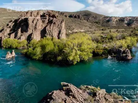 Chacra en venta de 1.75 Has sobre Río Limay  Patagonia Argentina