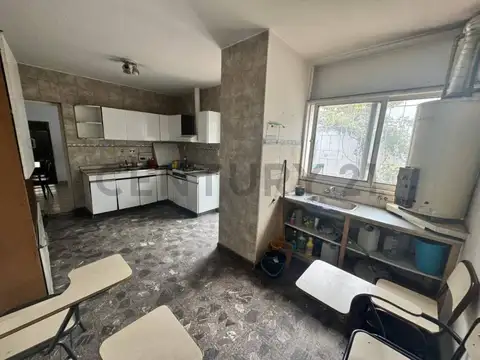 Venta de Casa 4 AMBIENTES en SEGUNDA SECCIÓN