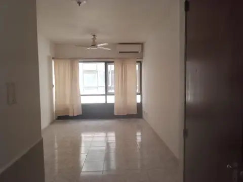 MONOAMBIENTE MUY LUMINOSO