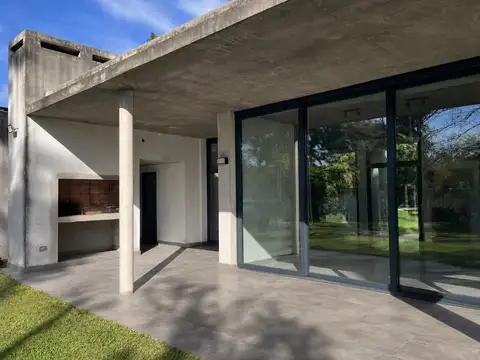Casa de diseño ubicada en La Bota Ingeniero Maschwitz