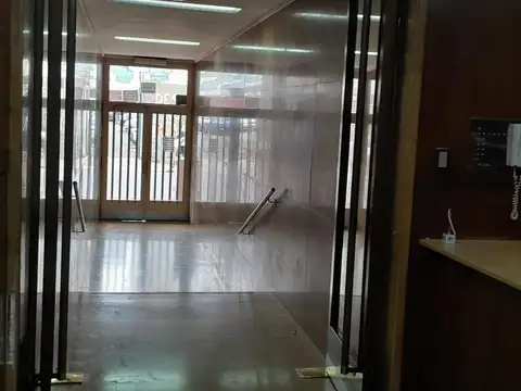 Oficina en Alquiler 50 años