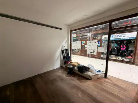 Local en Alquiler en Moron Norte, $ 450.000