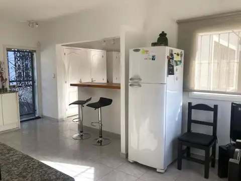 Casa restaurada a nuevo , bario Golf, La Cumbre