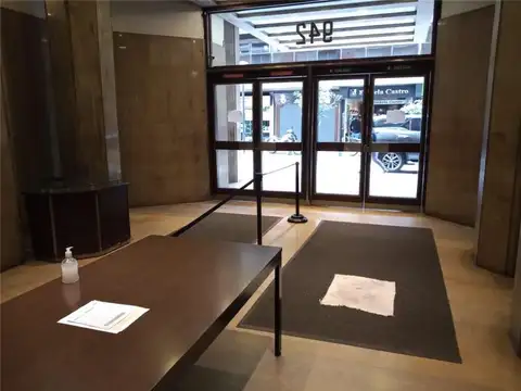 Maipu al 942 Piso 14º Fte, e/Paraguay y M T de Alvear