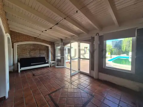 Casa 4 ambientes con 1 baño