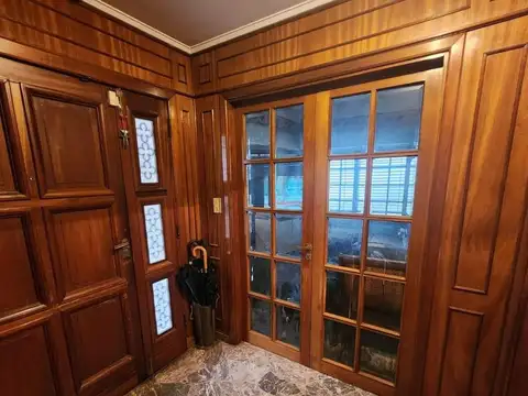 Famatina 3900. Entre Quilmes y Av. saenz