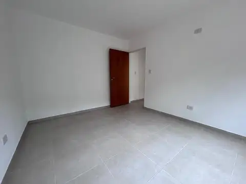 Depto Tipo Casa 4 ambientes con 1 baño
