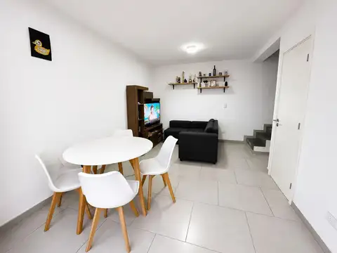 VENTA DUPLEX VILLA CARLOS PAZ 1 DORM PILETA COCHERA