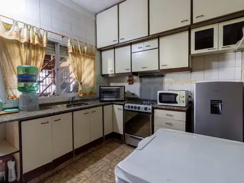 VENTA CASA 5 AMBIENTES QUINCHO COCHERA-HAEDO