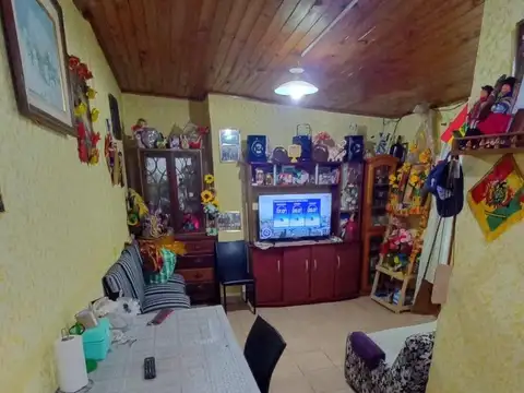 VENTA PH 2 AMB EN LINIERS CON PATIO SIN EXPENSAS