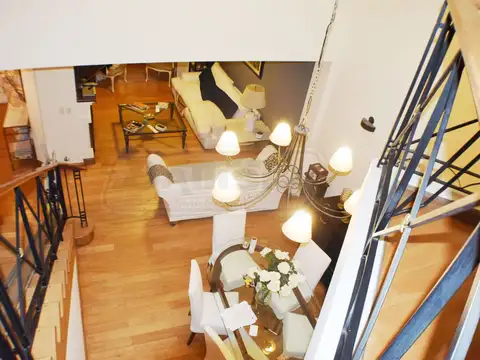 Casa 6 ambientes con 5 baños