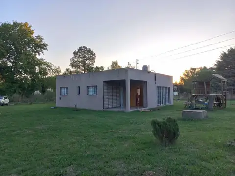 Casa con Pileta en Exaltacion de la Cruz - APTA CREDITO