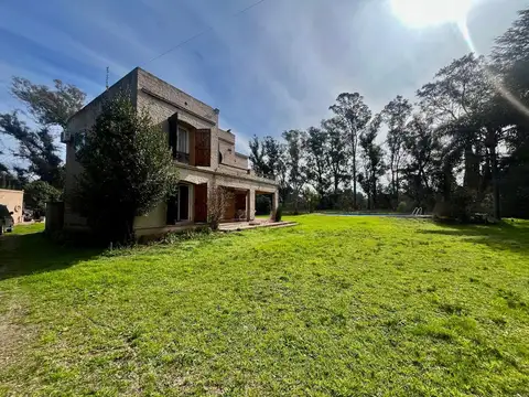 Casa quinta en venta en Lujan! A pocas cuadras de la Basílica