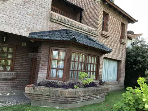 Casa  en Alq. Temporario ubicado en C.C. Banco Provincia, Zona Oeste